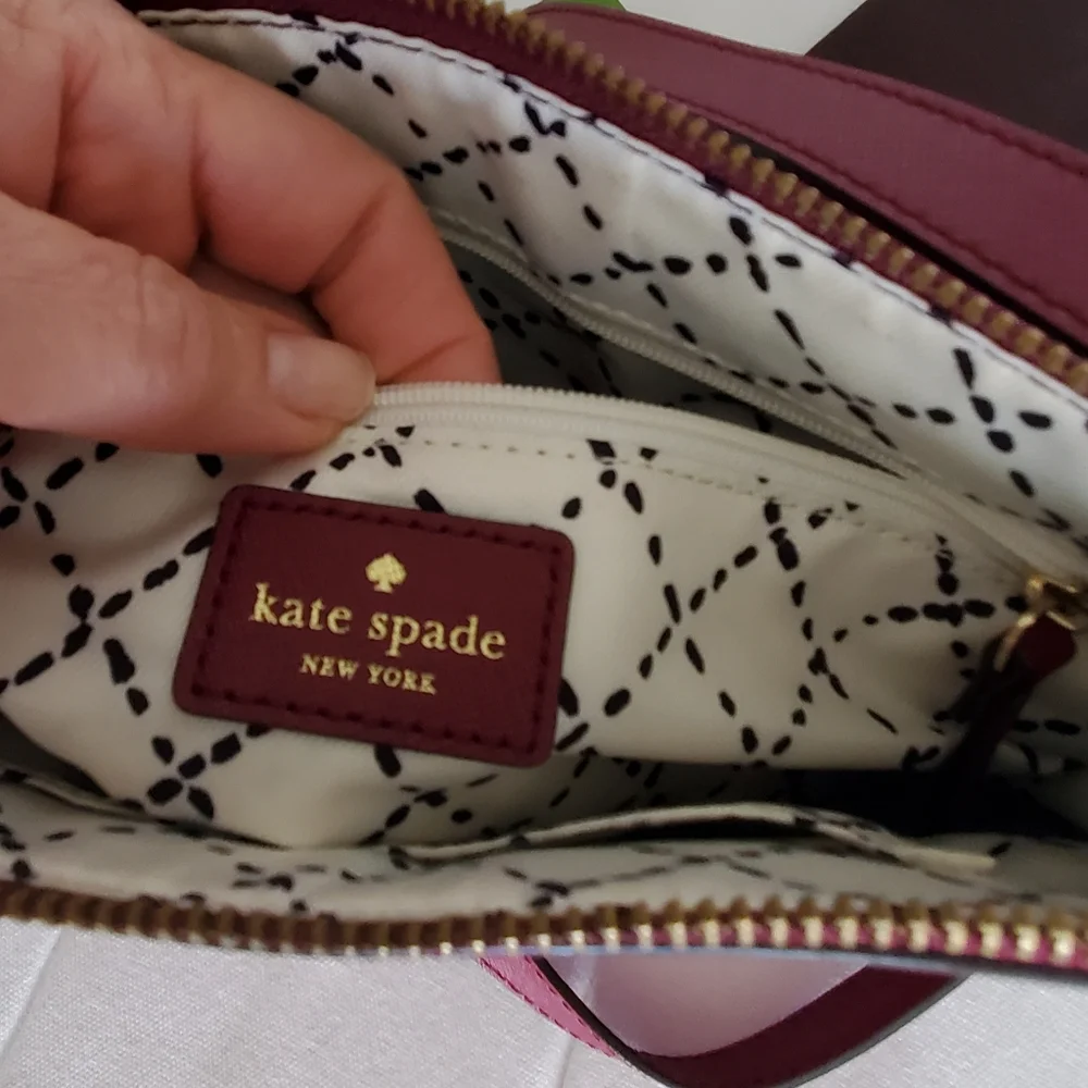 Like New ♠️ Kate Spade Crossbody Bag ♠️ - Picture 4 of 7